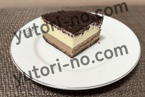 4分の1にカットしたルタオのショコラドゥーブルの断面アップ